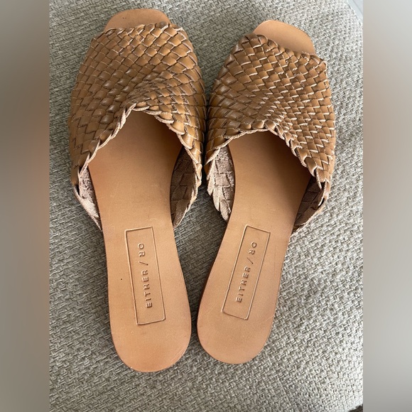 Anthropologie Woven Slide Mules in Light Tan - Picture 6 of 8